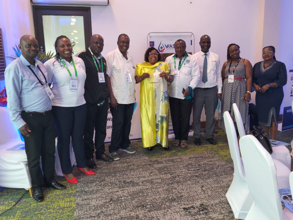 KACWASCO Shines Again 🌟
WASREB awarded KACWASCO as Best Performing Utility in the Lake Victoria North Region, now ranked 12th nationally.

Present: Chairman BOD, Mr Boaz Bulimo,BOD member, Mr.Patrick Chunganyi, MD Eng. Ogol, and CECM  Ms.Peninah Mukabana.

#AmatsiKhumuliango