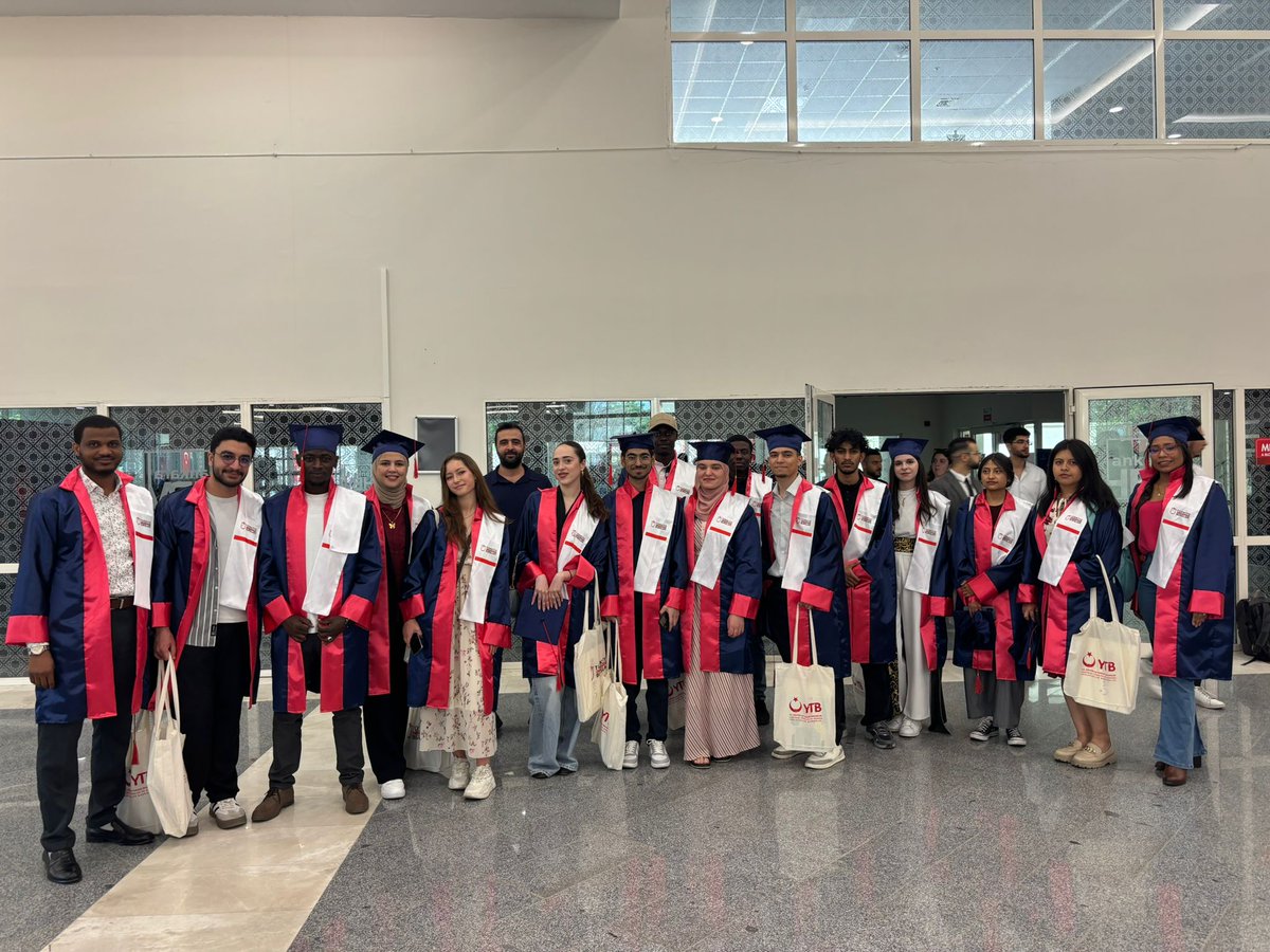 YTB tarafından düzenlenen 14. Uluslararası öğrenciler mezuniyet törenine AYBÜ DİLMER olarak katılım sağladık.
<a href="/ybuankara/">Ankara Yıldırım Beyazıt Üniversitesi</a> <a href="/acengizkoseoglu/">Ali Cengiz Köseoğlu</a>