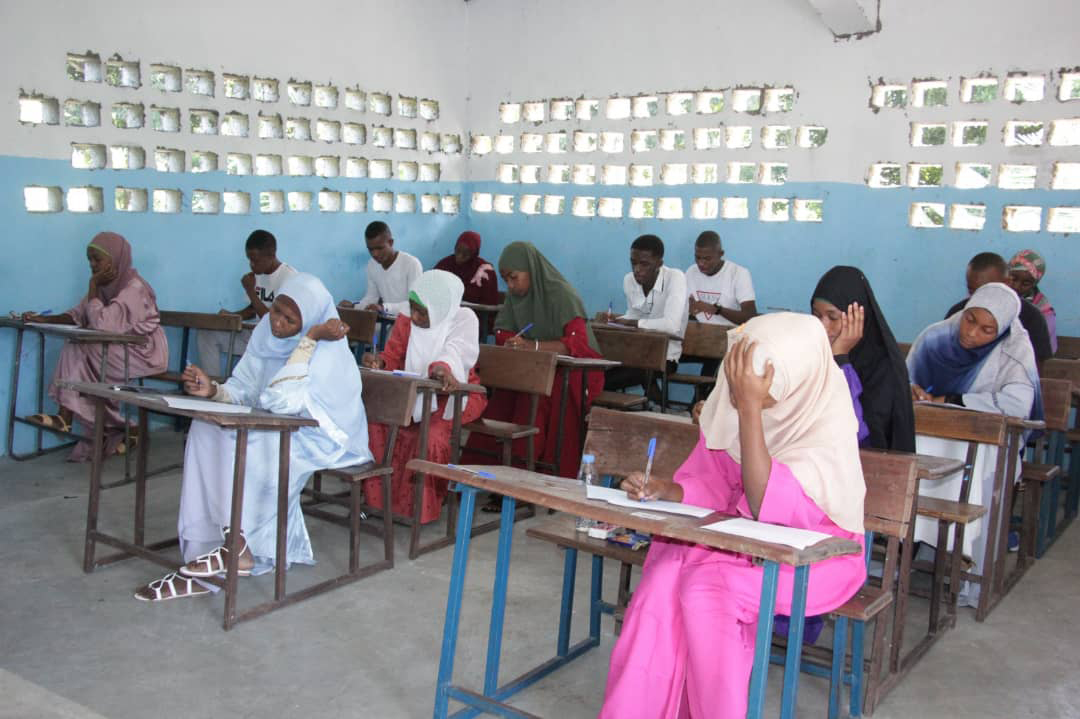 Examens nationaux 2025 :
Près de 48 300 candidats attendus aux épreuves
lagazettedescomores.com/soci%C3%A9t%C3…