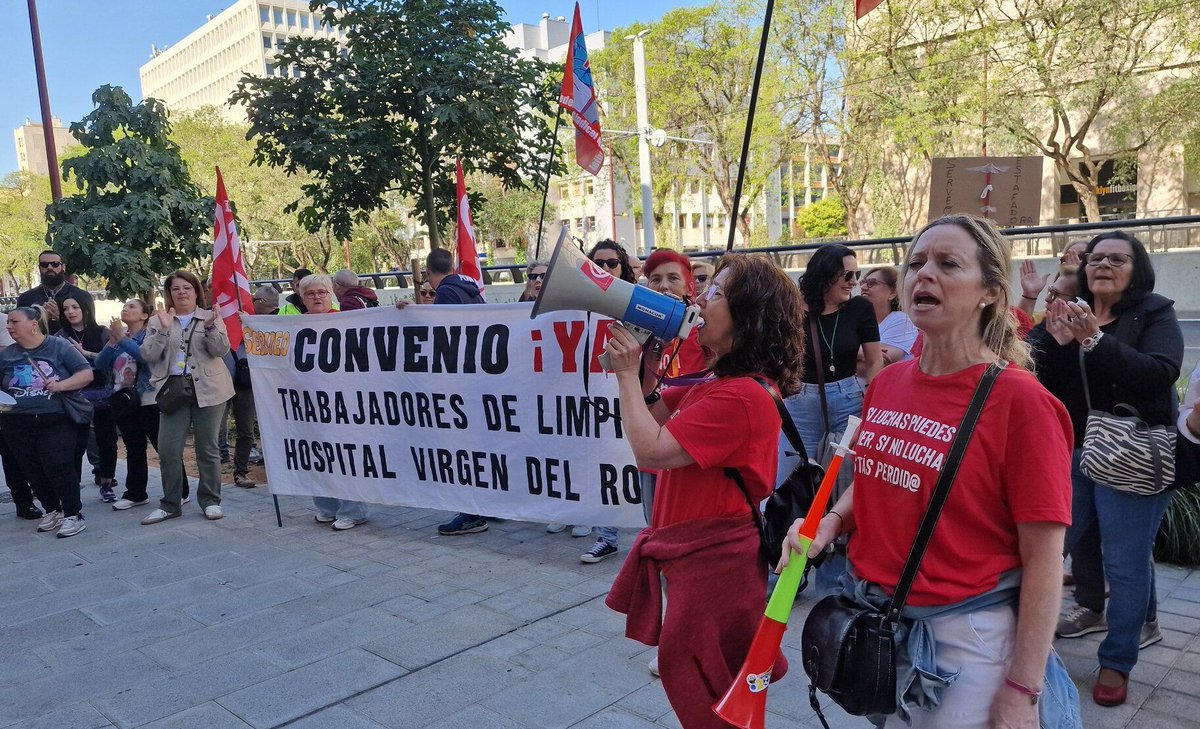 No solo es la Huelga del Metal. 

Las limpiadoras del Hospital Virgen del Rocío, más de 600 trabajadoras, han votado que NO a la propuesta de la empresa y empiezan Huelga indefinida. 

Al que diga que en Andalucía no se lucha a mi solo me sale mandarlo al mismo carajo.