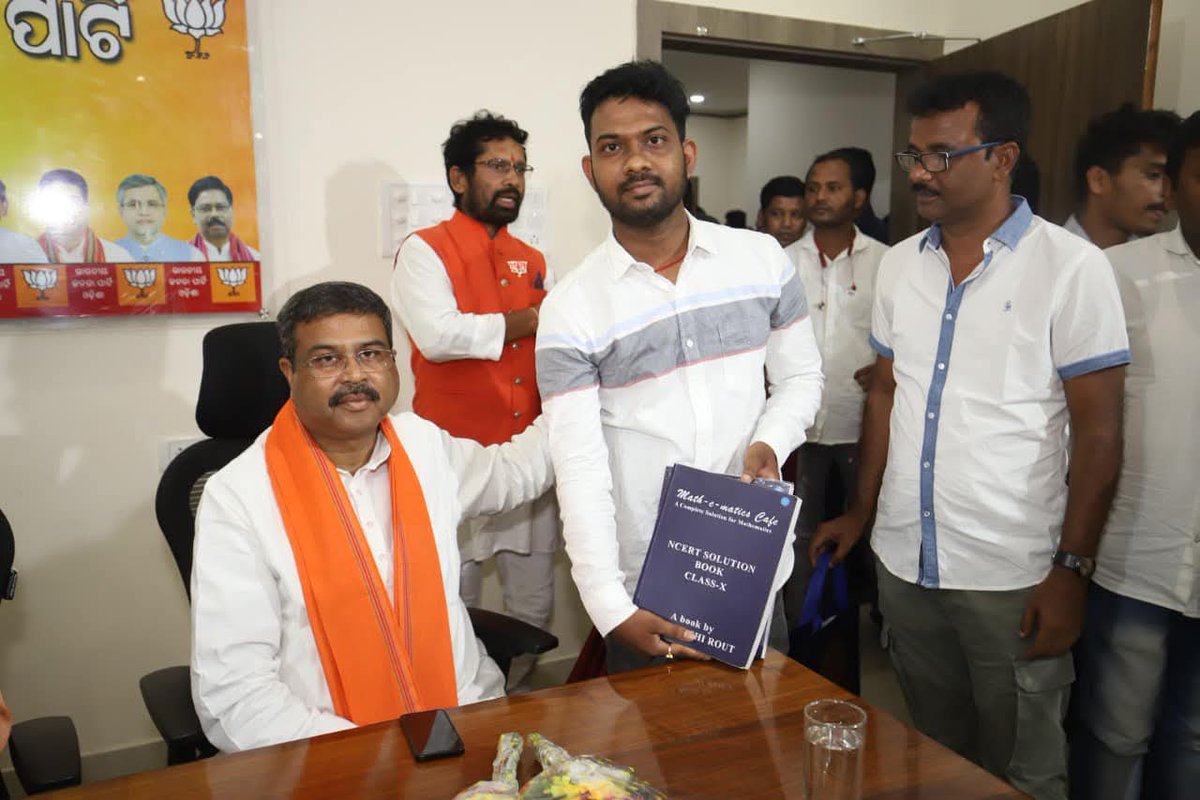 sabyarout533's tweet photo. Warm birthday wishes to Hon'ble Minister of Union Of Education Shri @dpradhanbjp @EduMinOfIndia https://t.co/16rv7C64px