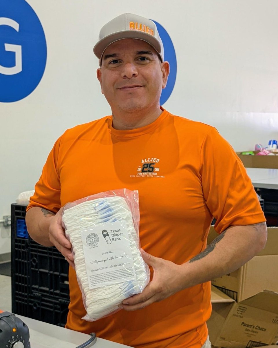 TXDIAPERBANK's tweet image. A warm welcome to the incredible team from Allied Fire Protection
This was their first time volunteering with the agency — and they jumped right in to support Texas families in need.
We’re so grateful for your time, teamwork, and heart. 💙
#AlliedFireProtection #TexasDiaperBank