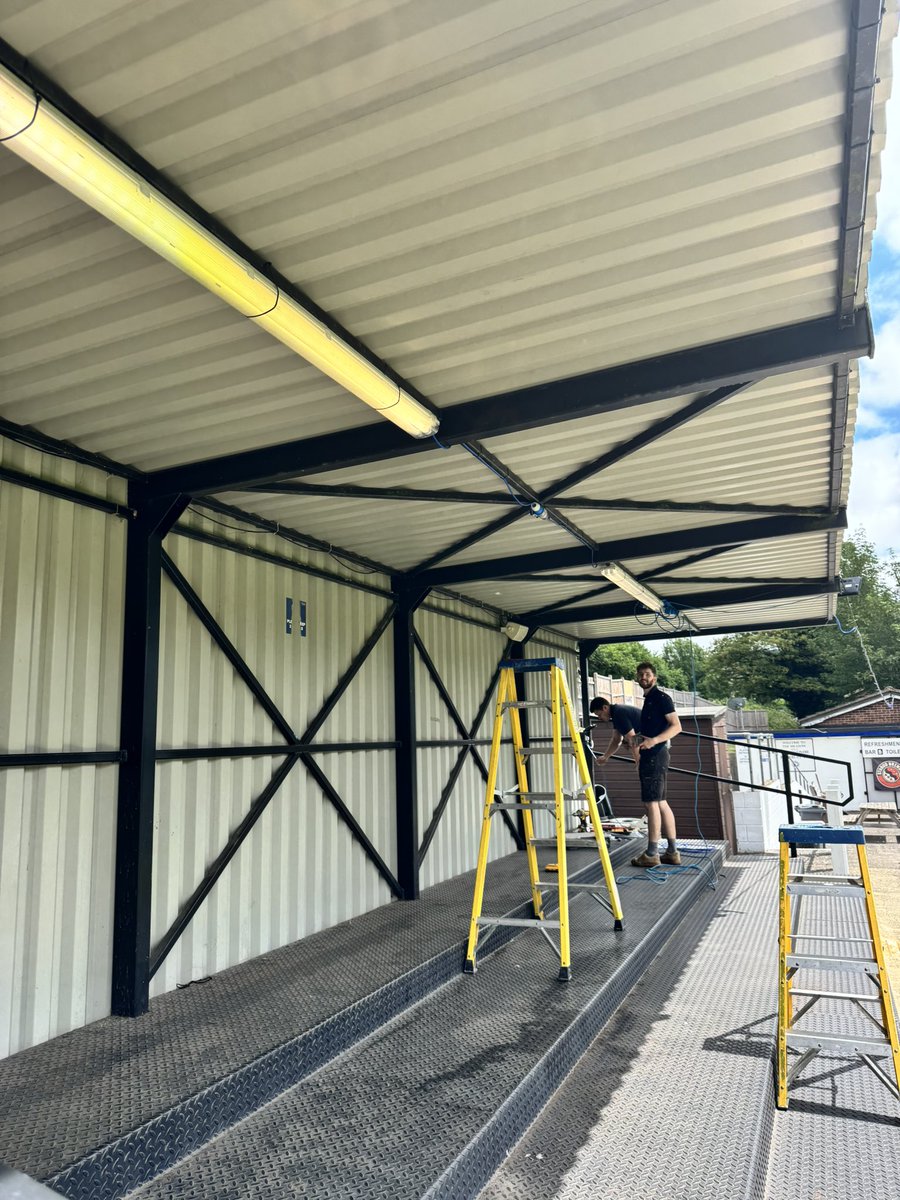 Btfcthemeadow's tweet image. Big thanks to TMR Electrical Services! ⚡🙏

As we gear up for the Lilywhites Beer Festival THIS SATURDAY, we want to give a massive thank you to TMR Electrical Services (tmres.co.uk) who are one of our event sponsors by providing all the lighting and power equipment…