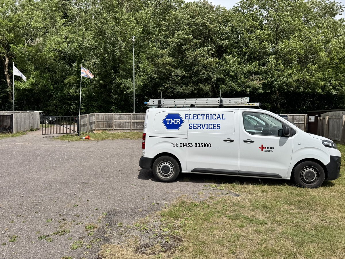 Btfcthemeadow's tweet image. Big thanks to TMR Electrical Services! ⚡🙏

As we gear up for the Lilywhites Beer Festival THIS SATURDAY, we want to give a massive thank you to TMR Electrical Services (tmres.co.uk) who are one of our event sponsors by providing all the lighting and power equipment…