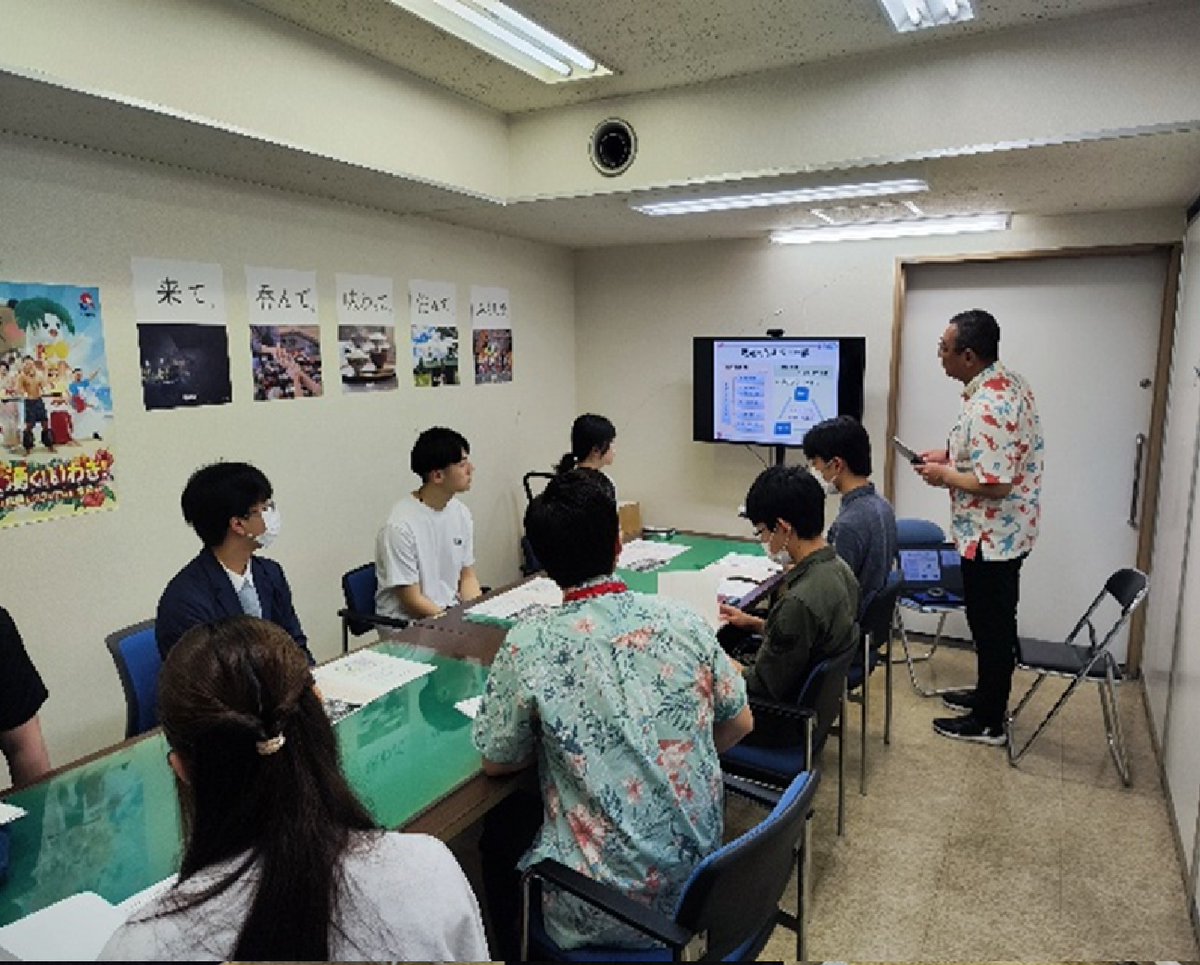 shkpr's tweet image. 未来の公務員たちがいわき市役所へ!東日本国際大学の学生13名が、市の仕事のリアルを体感しました。先輩のインターンシップから公務員試験への成功例は、早期のキャリア準備の大切さを痛感。大学は公務員就職の強力サポートで夢を応援します!
#公務員 #いわき市 #大学の取り組み #キャリア支援