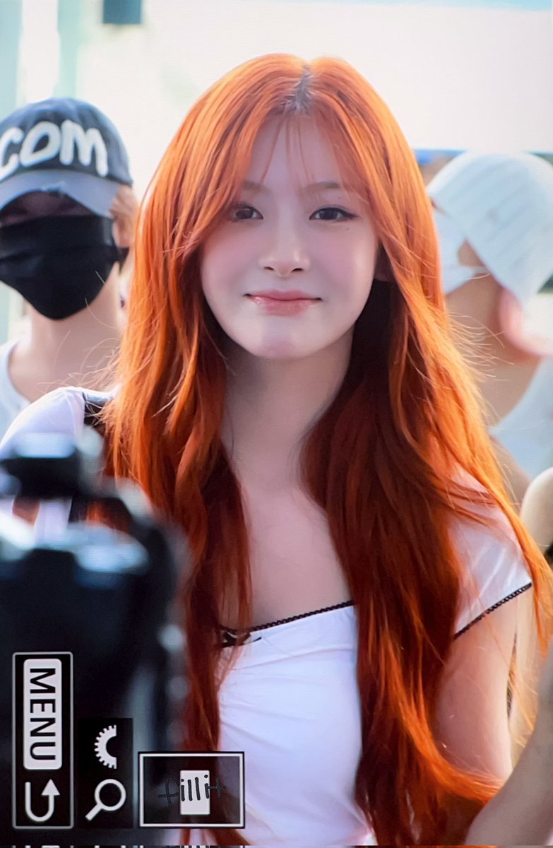 seeuniah's tweet photo. I told you not to be surprised, right? 🧡
🛫 See you, Jakarta! https://t.co/sHoyeDST2S