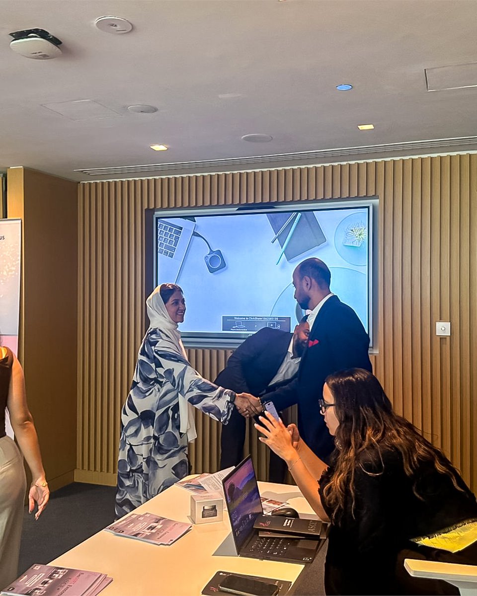 uibuae's tweet image. At UIB, we go beyond insurance.
In partnership with Meta Clinic, we hosted a skincare session for NH Collection sharing expert tips for maintaining healthy skin in the UAE summer.
#UIB #SummerSkincare #ClientWellbeing #CorporateWellness #BeyondInsurance