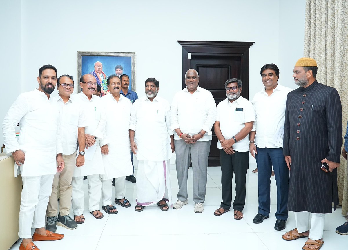 MD Faheem Qureshi INC (@faheemqureshinc) on Twitter photo Attended a review meeting at the Hyderabad Secretariat with Hon’ble Minister Adluri Lakshman Kumar Garu, discussing key issues related to SC, ST, Minority & Disabled Welfare.
Also met Hon’ble Deputy CM <a href="/Bhatti_Mallu/">Bhatti Vikramarka Mallu</a> Garu to further discuss inclusive development initiatives. Attended a review meeting at the Hyderabad Secretariat with Hon’ble Minister Adluri Lakshman Kumar Garu, discussing key issues related to SC, ST, Minority & Disabled Welfare.
Also met Hon’ble Deputy CM <a href="/Bhatti_Mallu/">Bhatti Vikramarka Mallu</a> Garu to further discuss inclusive development initiatives.
