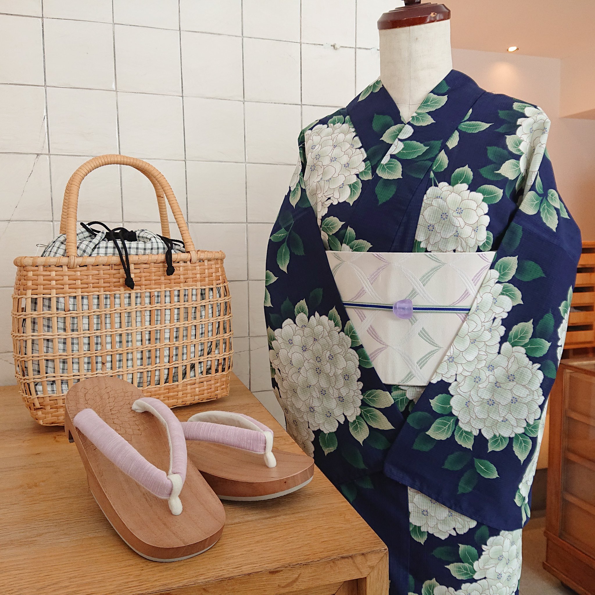 【完売】大塚呉服店⭐︎浴衣⭐︎綿紅梅⭐︎紫陽花⭐︎ターコイズ 完売】大塚呉服店⭐︎浴衣⭐︎綿紅梅⭐︎紫陽花⭐︎ターコイズ