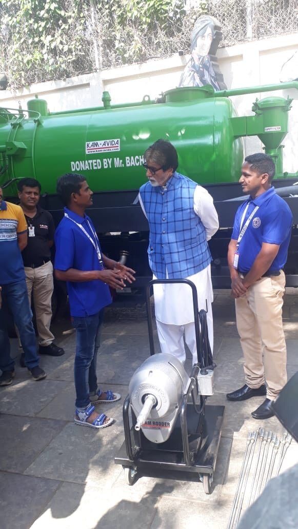 Shree Amitabha Bachchan Ji donated a ⁦<a href="/KamAvida/">Kam Avida</a> ⁩ make 3 in 1 sewer cleaning machine to BMC Mumbai 3 years ago, on hearing about the plight of manual sanitation worker on a TV. show ! The machine is still a part of the BMC fleet &amp; its O&amp;M is outsourced to a local contractor