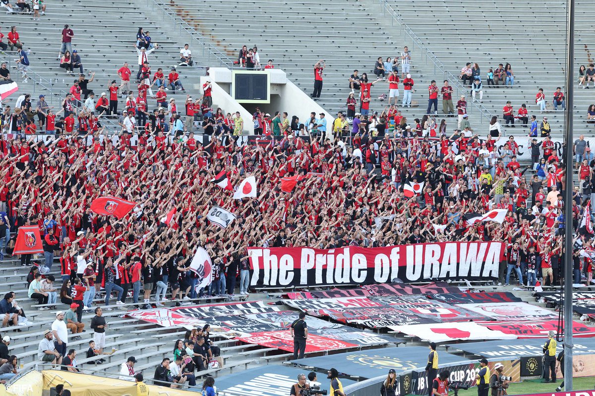 urawa_AH7's tweet photo. アメリカまで駆けつけてくれた
浦和サポ本当にお疲れ様でした☺️

世界一のサポーターです♦️ https://t.co/tteRvT2X1A
