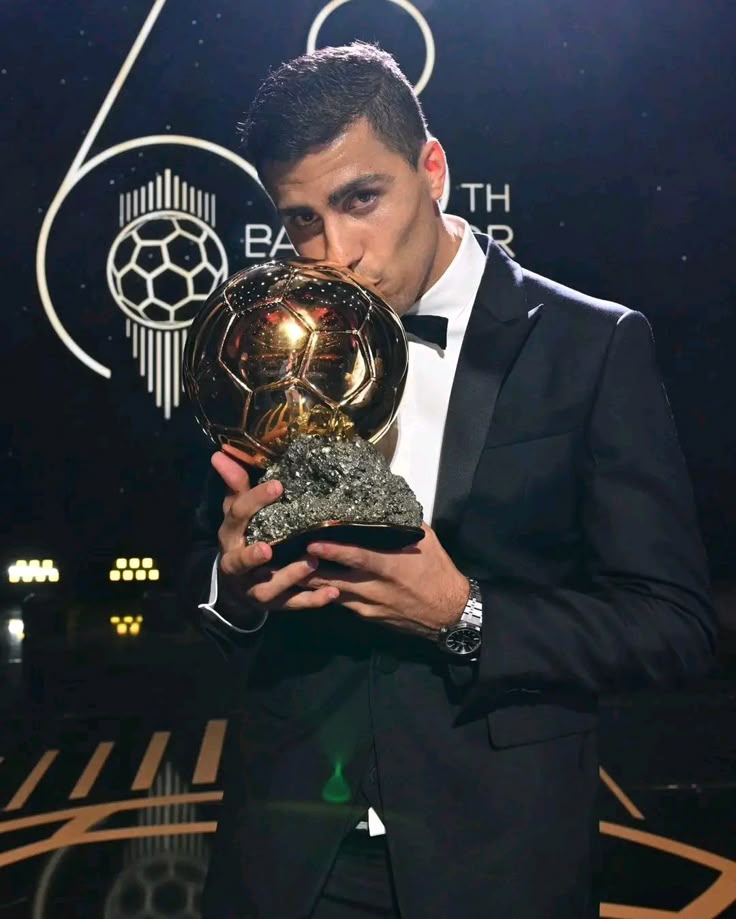 Understanding4x's tweet image. 