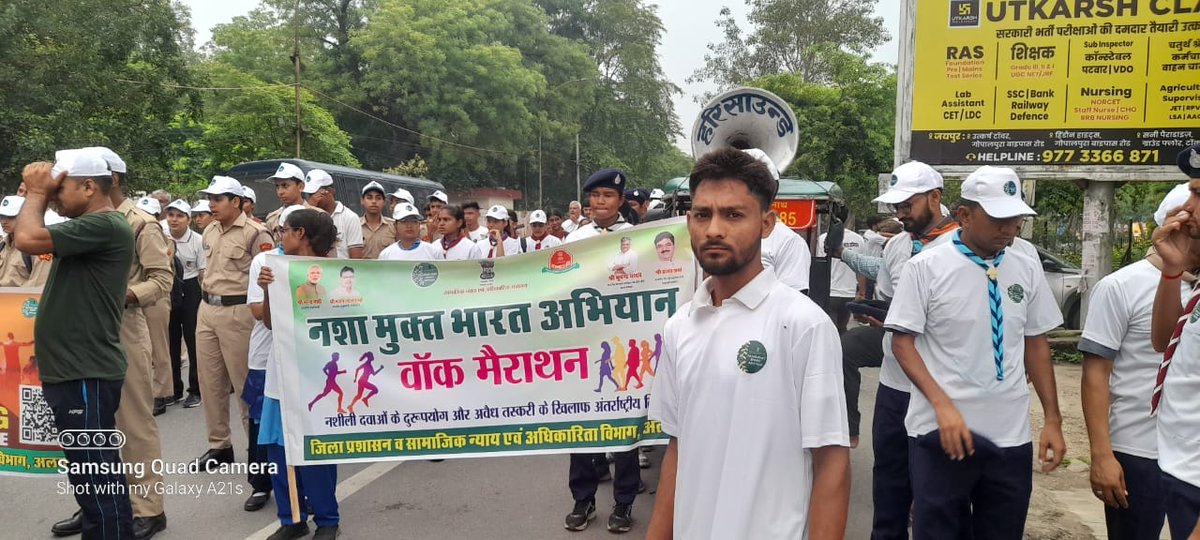 YuvaAlwar's tweet photo. अंतरराष्ट्रीय नशा निषेध दिवस के अवसर पर मेरा युवा भारत केंद्र अलवर के स्वयंसेवकों द्वारा सामाजिक न्याय एवं अधिकारिता मंत्रालय द्वारा चलाई जा रहे नशा मुक्त भारत अभियान के तहत मैराथन कार्यक्रम में भाग लिया गया। https://t.co/6ThNto1HdF