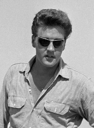 ElvisRadio24h's tweet photo. Elvis Presley "Follow That Dream (Part 1)" ⬇️
https://t.co/oHjfWvH7qC
#elvispresley #elvistheking #elvishistory #followthatdream https://t.co/JPLQ0aQsvk