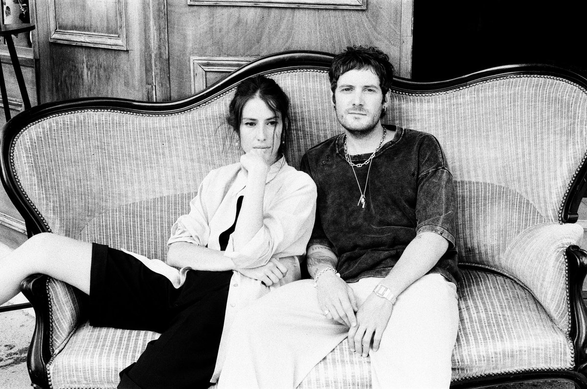 on prépare un truc ça prend grave de temps mais ça va être tellement stylé 🥲

📸 <a href="/TifaineJoulie/">Tifaine Joulié </a>