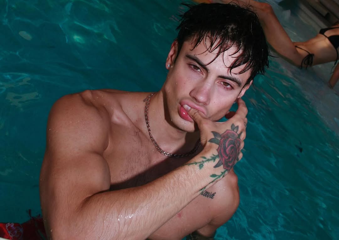 𝗪𝗜𝗭𝗔𝗥𝗗𝗚𝗥𝗔𝗠  
 ⠀ ⠀   ━━━  @𝙢𝙖𝙧𝙠𝙞𝙩𝙨𝙗𝙗𝟬𝟰_

                🖕🏼🥱

───────────────────────
        ⌂          ⌕          ⊞          ♡