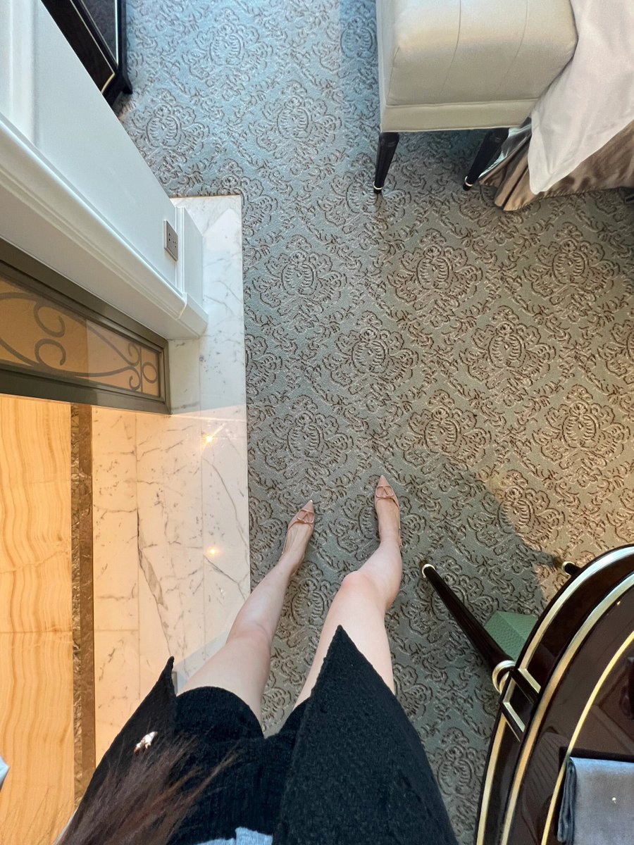 Abstract___or's tweet image. 나는 이 힐이 게으른 사람들에게 매우 적합하고 매우 다재다능하다고 생각합니다.