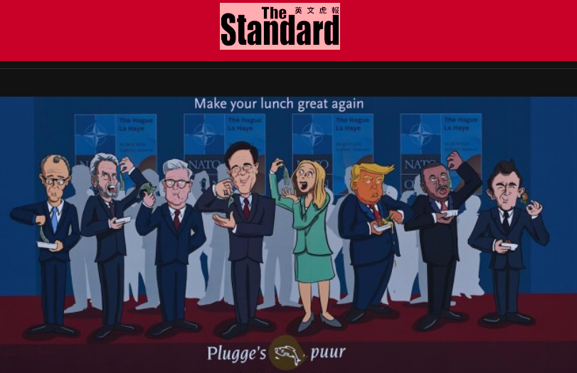 fabiopi1000's tweet photo. @SMaurizi @nicolaborzi De Standaard, quotidiano belga, ha pubblicato una lista di tutti i lobbisti di armi che operano a stretto contatto con politici e vertici EU.
Nomi foto e guadagni in milioni.
Uno schifo da far paura.
#riarmo
#summitnato
(sotto meloni che saluta gli italiani) https://t.co/6bNWWvTiGQ