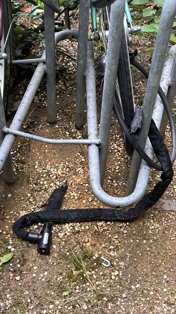 criptociclista's tweet image. Y así es como las roban #Berlin