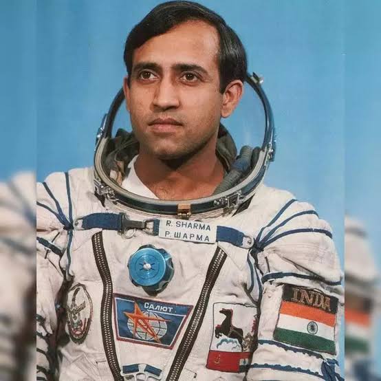 𝔸𝕂 🇮🇳 tweet media