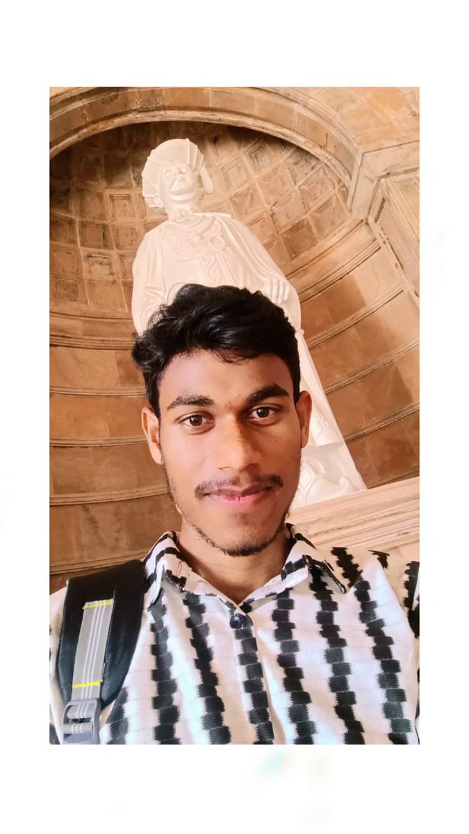 Reyansh Ravikant (@reyanshravikant) on Twitter photo рдЬреЛ рдЖрдЬ рд╕рдорд╛рдирддрд╛ рд╕реЗ рдбрд░рддреЗ рд╣реИрдВ, рд╡реЛ рднреВрд▓ рдЬрд╛рддреЗ рд╣реИрдВ рдХрд┐ рдЫрддреНрд░рдкрддрд┐ рд╢рд╛рд╣реВ рдЬреА рдорд╣рд╛рд░рд╛рдЬ рдиреЗ рддрднреА рдЗрдВрд╕рд╛рдирд┐рдпрдд рдХрд╛ рдкрд╛рда рдкрдврд╝рд╛ рджрд┐рдпрд╛ рдерд╛, рдЬрдм рдХреБрдЫ рд▓реЛрдЧ рдЗрдВрд╕рд╛рди рдХреЛ 'рдирд╛рдо рд╕реЗ рдирд╣реАрдВ рдЬрд╛рдд' рд╕реЗ рдкрд╣рдЪрд╛рдирддреЗ рдереЗ!
рд╢рд┐рдХреНрд╖рд╛, рд╕рдорд╛рдирддрд╛ рдФрд░ рд╕рд╛рдорд╛рдЬрд┐рдХ рдиреНрдпрд╛рдп рдХреЗ рдорд╣рд╛рди рдкреБрдЬрд╛рд░реА рдЫрддреНрд░рдкрддрд┐ рд╢рд╛рд╣реВ рдЬреА рдорд╣рд╛рд░рд╛рдЬ рдХреА рдЬрдпрдВрддреА рдкрд░ рд╕рддреН рд╕рддреН рдирдорди ЁЯЩП
#рдЫрддреНрд░рдкрддрд┐_рд╢рд╛рд╣реВ_рдЬреА_рдорд╣рд╛рд░рд╛рдЬ рдЬреЛ рдЖрдЬ рд╕рдорд╛рдирддрд╛ рд╕реЗ рдбрд░рддреЗ рд╣реИрдВ, рд╡реЛ рднреВрд▓ рдЬрд╛рддреЗ рд╣реИрдВ рдХрд┐ рдЫрддреНрд░рдкрддрд┐ рд╢рд╛рд╣реВ рдЬреА рдорд╣рд╛рд░рд╛рдЬ рдиреЗ рддрднреА рдЗрдВрд╕рд╛рдирд┐рдпрдд рдХрд╛ рдкрд╛рда рдкрдврд╝рд╛ рджрд┐рдпрд╛ рдерд╛, рдЬрдм рдХреБрдЫ рд▓реЛрдЧ рдЗрдВрд╕рд╛рди рдХреЛ 'рдирд╛рдо рд╕реЗ рдирд╣реАрдВ рдЬрд╛рдд' рд╕реЗ рдкрд╣рдЪрд╛рдирддреЗ рдереЗ!
рд╢рд┐рдХреНрд╖рд╛, рд╕рдорд╛рдирддрд╛ рдФрд░ рд╕рд╛рдорд╛рдЬрд┐рдХ рдиреНрдпрд╛рдп рдХреЗ рдорд╣рд╛рди рдкреБрдЬрд╛рд░реА рдЫрддреНрд░рдкрддрд┐ рд╢рд╛рд╣реВ рдЬреА рдорд╣рд╛рд░рд╛рдЬ рдХреА рдЬрдпрдВрддреА рдкрд░ рд╕рддреН рд╕рддреН рдирдорди ЁЯЩП
#рдЫрддреНрд░рдкрддрд┐_рд╢рд╛рд╣реВ_рдЬреА_рдорд╣рд╛рд░рд╛рдЬ