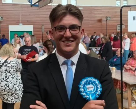 This 18 year old Reform councillor is now in charge of Warwickshire County Council after the Leader stood down. Still, I'm sure he has years of experience in controlling a £400m organisation.