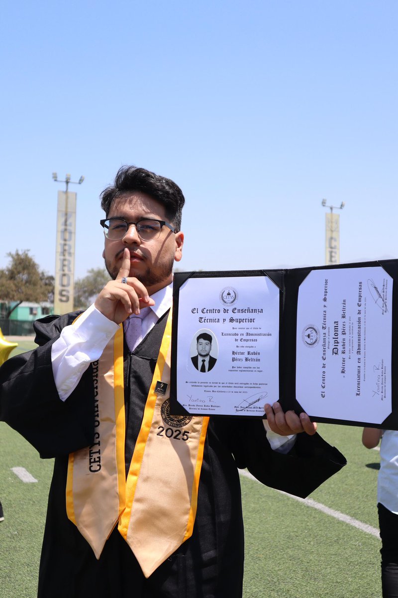 Mapxche_'s tweet image. después de tanto faltar a la escuela por el wz