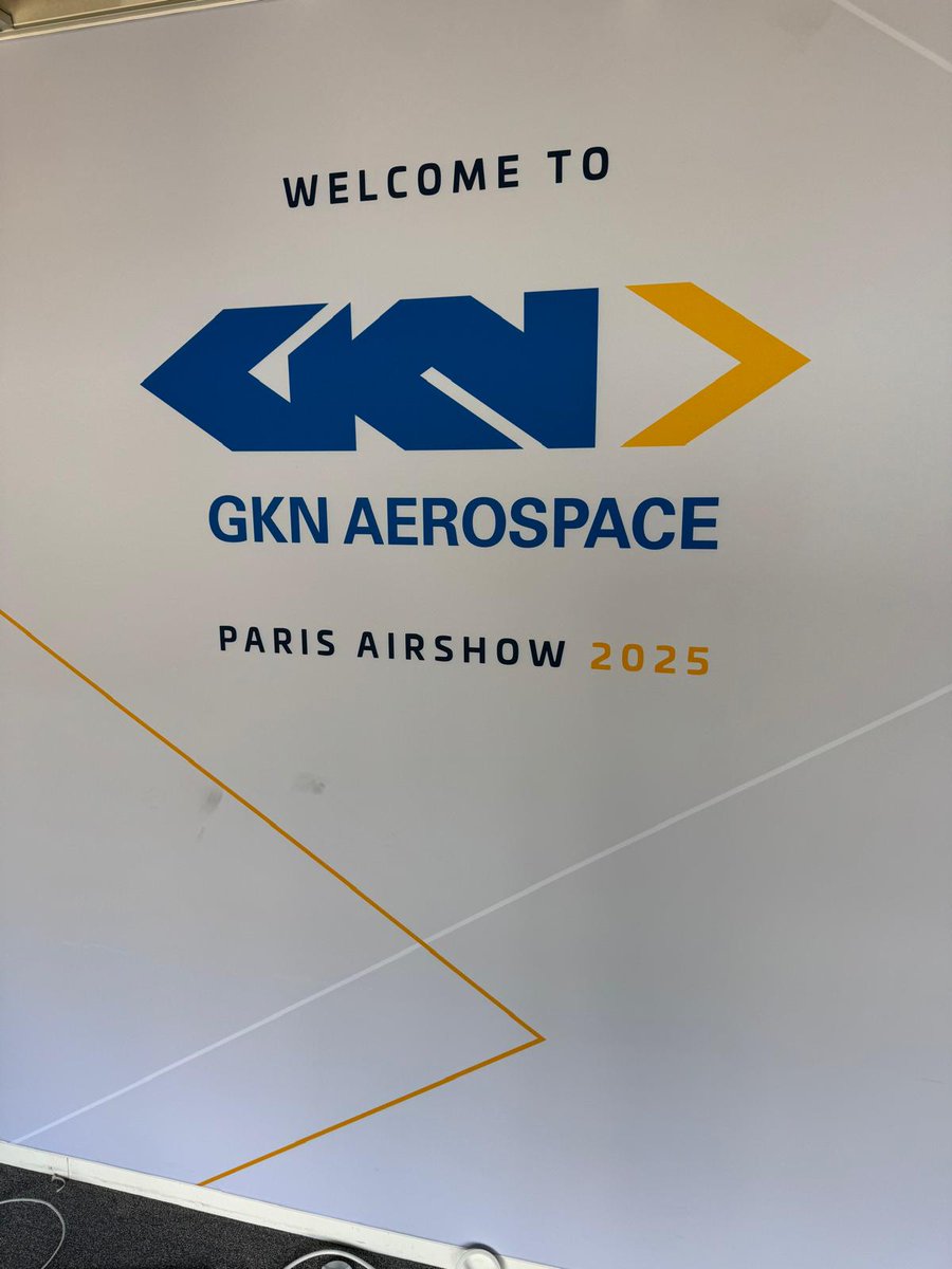 premshowfreight's tweet photo. That’s a wrap on another fantastic #ParisAirshow2025 
Thanks to @salondubourget  and congrats to our clients on a successful show. Here’s a quick look at the breakdown always proud to help make it all happen and keep things moving.  #BehindTheScenes #PA25 #freightforwarding https://t.co/9r95E2oXMN