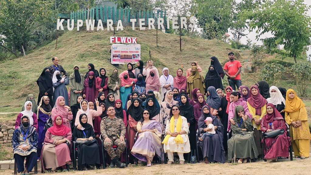 KupwaraTerriers's tweet photo. Indian Army empowering women through skill. First Annual Meet of Flag Women of Kupwara ( #FLWOK ) Cooperative Society conducted.
#WomenEmpowerment
#IndianArmy #SkillDevelopment #FLWOK @KupwaraTerriers
@adgpi @ChinarCorps_IA @NorthernComd_IA @Vikas24851326 https://t.co/2H3mN0dlUh
