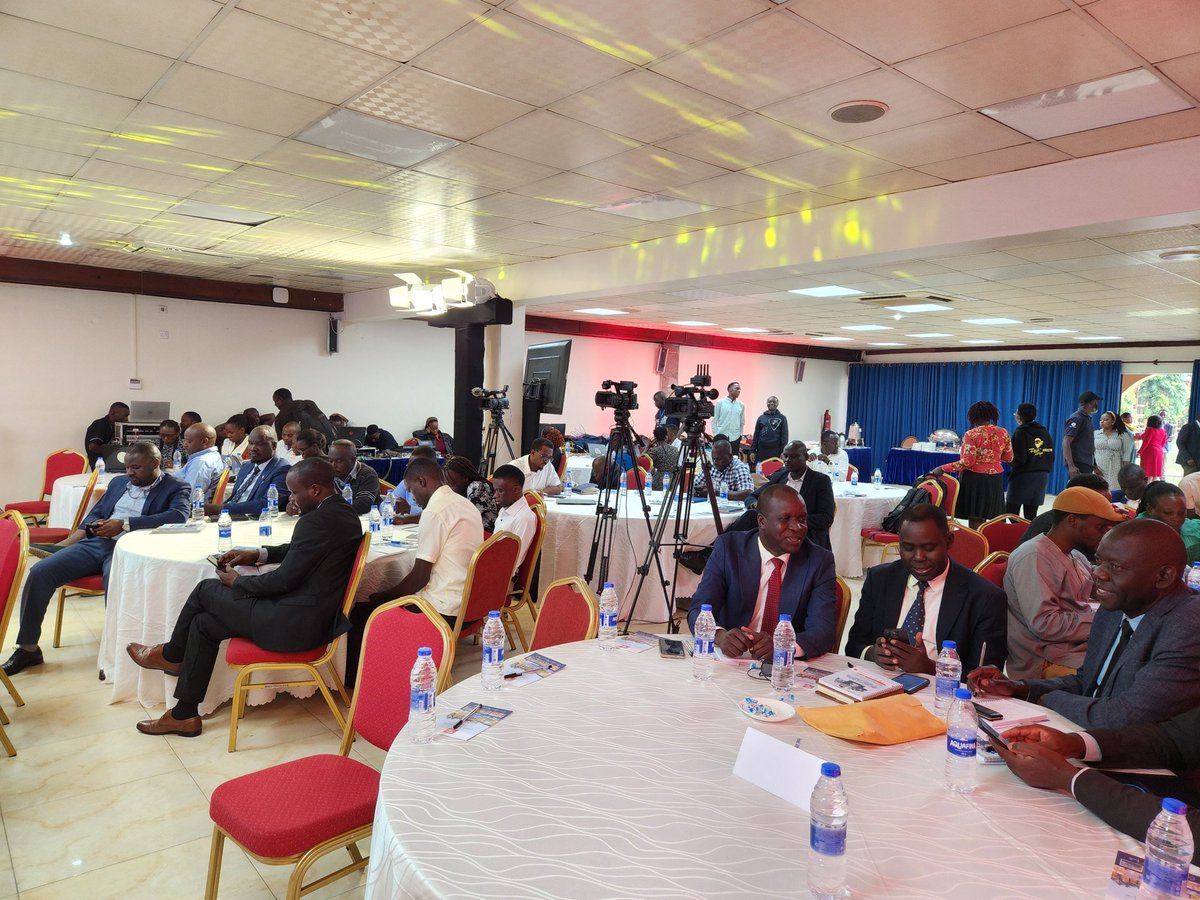 StartboomD's tweet photo. Happening right now @HotelAfricana is the 5th edition of the East African Community Post-Budget Dialogue for the Financial Year 2025/26 on Tax and Debt. 
Theme: Harmonization of Fiscal and Debt Policies to Boost Trade and Investment in the EAC. #SEATINIOnBudget25 https://t.co/fKV9a3KyN0