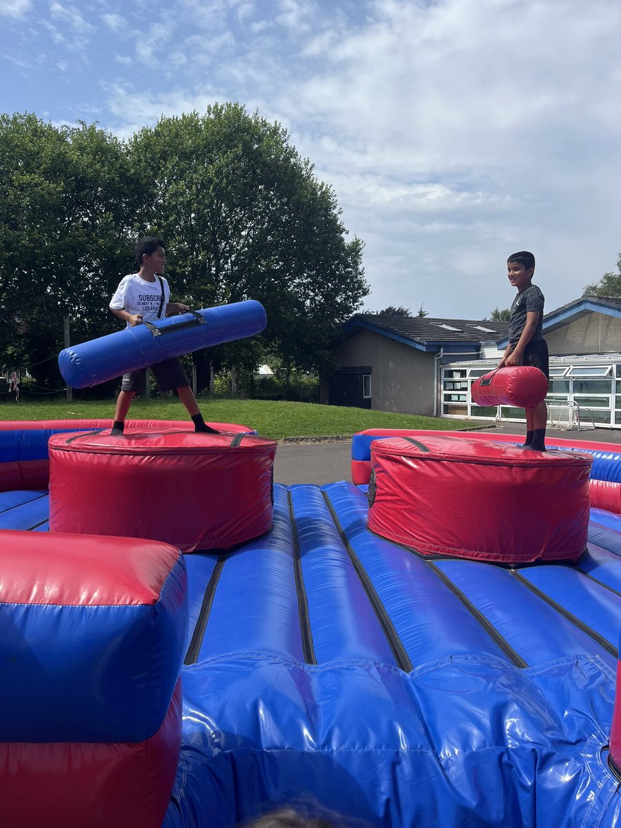 MissCarmichaelP4 tweet media