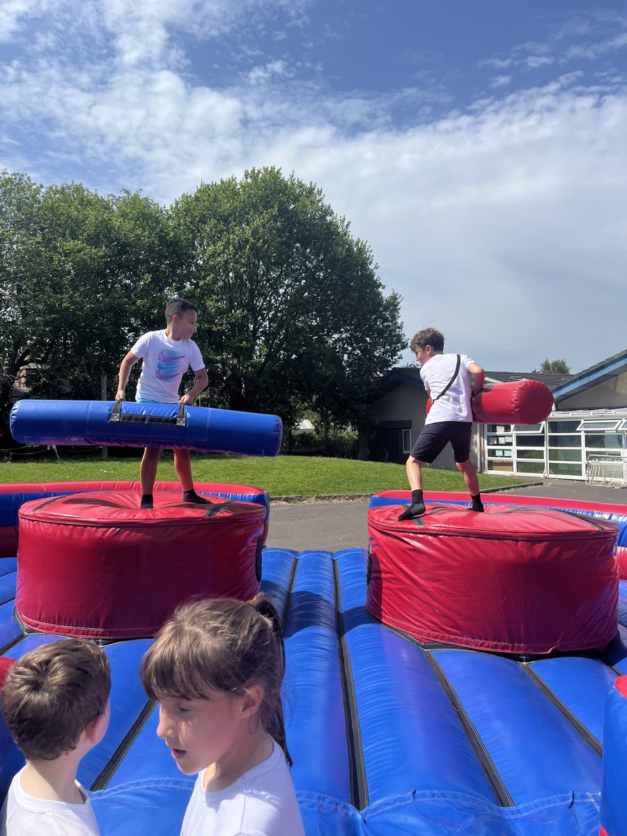 MissCarmichaelP4 tweet media