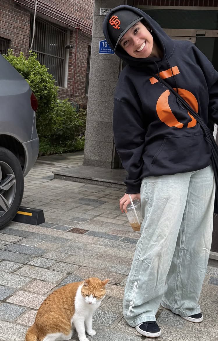 wonbooluvr's tweet image. GUYS SHES SO CUTE 😭