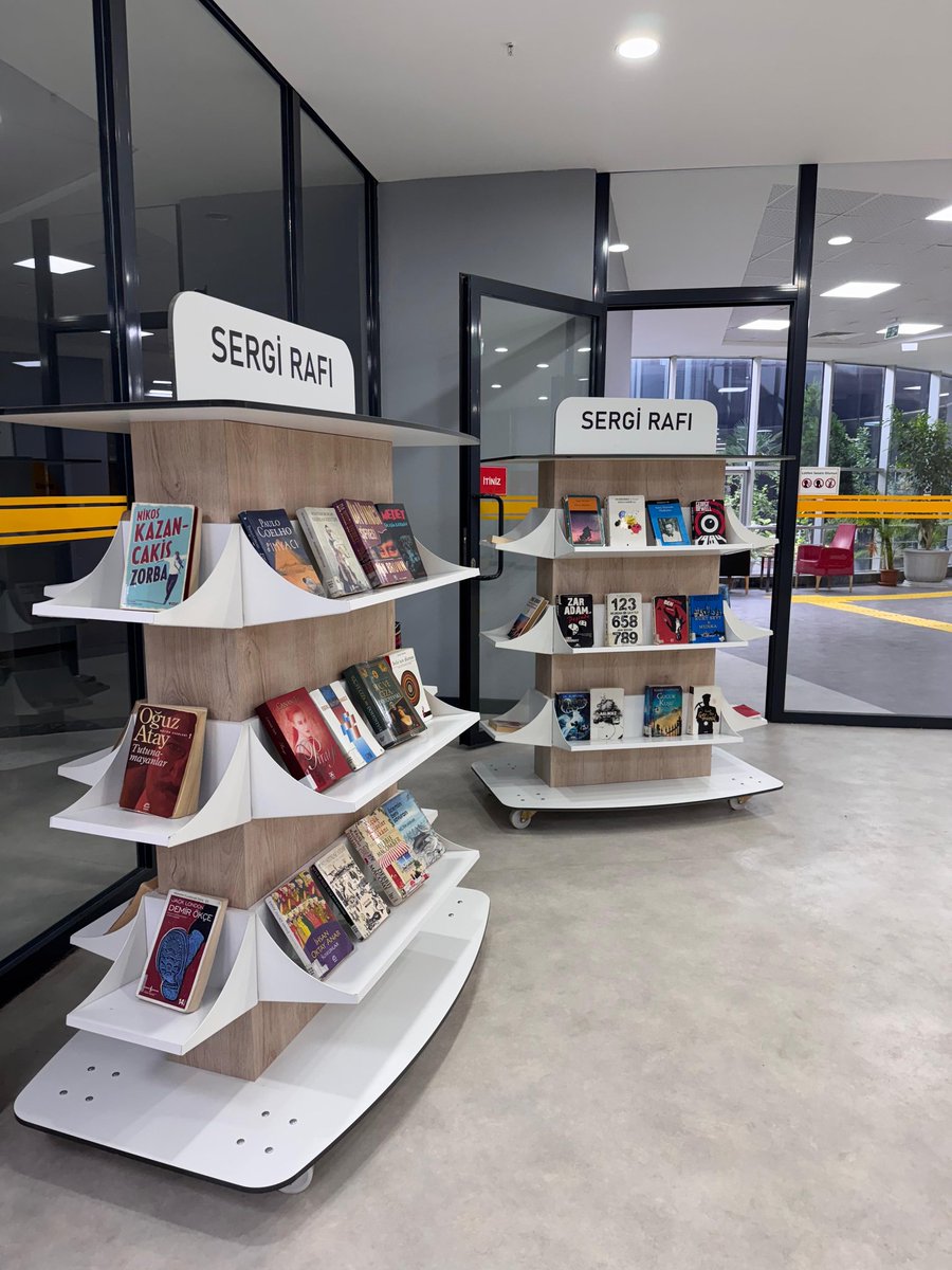 Tatilde okumak için kitap ödünç almak ister misiniz?
Sizin için hazırladığımız sergi rafından seçim yapabilirsiniz.