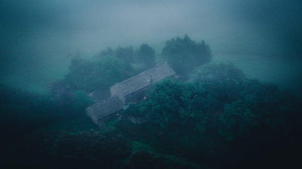 _MyHaunted's tweet photo. On Pendle Hill, Lancashire, our 400-year-old farmhouse sits at the core of the 1612 Pendle Witch Trials, a global haunt. My Haunted Project uniquely owns this eerie site, where Old Demdike and Chattox allegedly summoned dark spirits. Paranormal activity abounds. #MyHauntedProject https://t.co/gxWACGzdDk