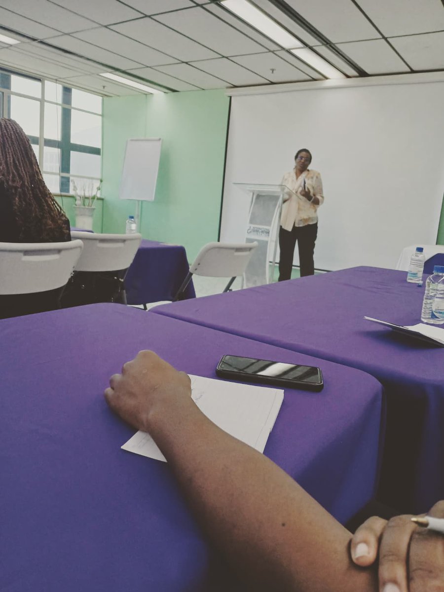 chipocards's tweet image. Workshops and music fest weekends a much needed break from creating behind the scenes.Highlight mr Christopher who spoke of credibility and it got me thinking how best to get the ball rolling ,cementing my position in what we do 
#harare #inspiration #workshops #entrepreneurlife