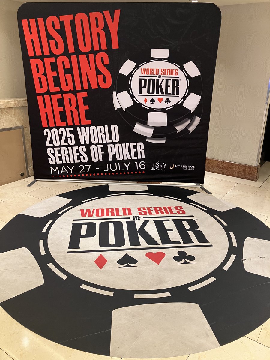 ichiro_poker's tweet photo. 【WSOP 2025】

初めてのWSOPだが、定期的に参加できる気がしない日程である。

入国審査は5分+税関手続き10分で、ロサンゼルス空港でクソ暇だった https://t.co/nzsuVE0Sdq