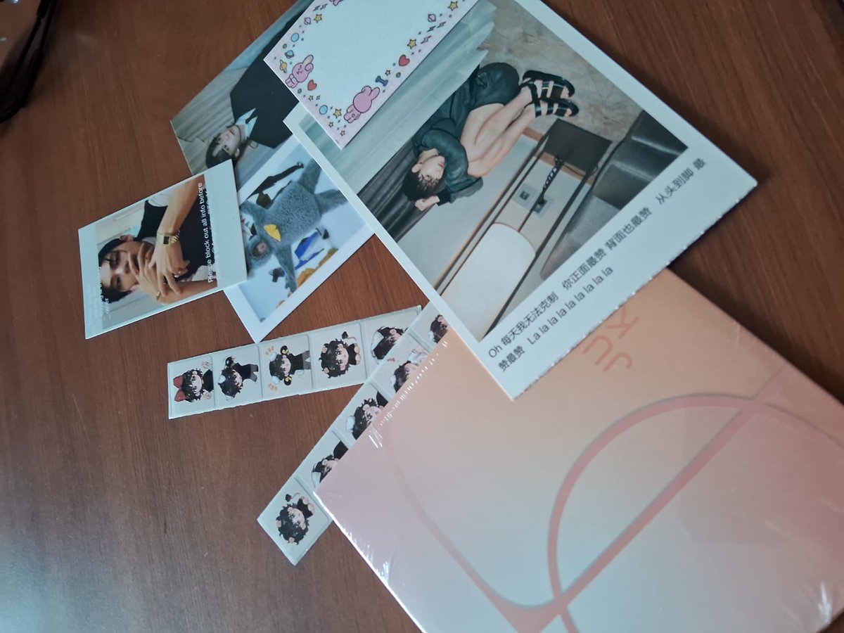 luvmyself⁷ HOPE ON THE STAGE ⒺⒸⒽⓄ💜🔥✨ (@whalien1802) on Twitter photo Hi <a href="/Angelina_BTS_V/">Angelina 🥢🩷 BTS V⁷</a>. I received it from my friend safely and I'm so sorry for being ungrateful all the time about review but I can't keep it because of my family and I have kept this safely at my friend's home. Everything is so amazing 😭 specially bear kook 💜✨ Hi <a href="/Angelina_BTS_V/">Angelina 🥢🩷 BTS V⁷</a>. I received it from my friend safely and I'm so sorry for being ungrateful all the time about review but I can't keep it because of my family and I have kept this safely at my friend's home. Everything is so amazing 😭 specially bear kook 💜✨
