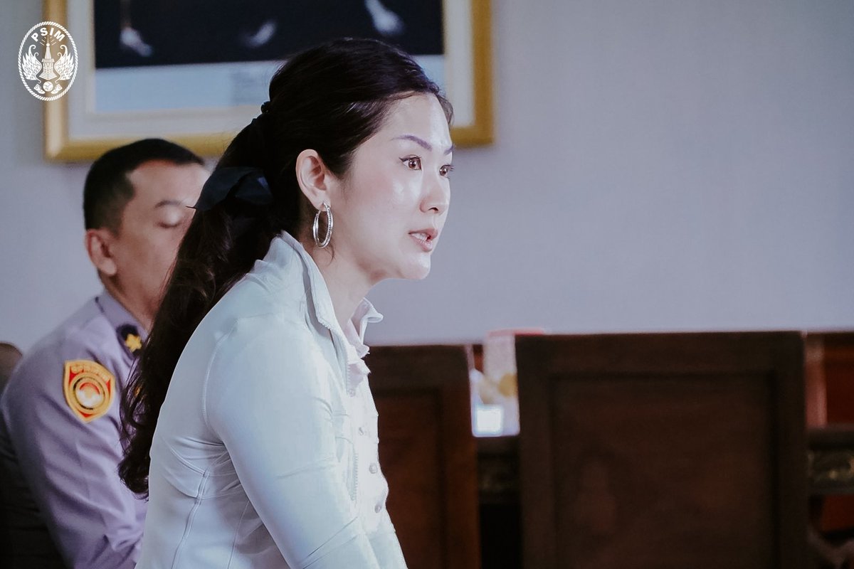 Polda DIY menyatakan dukungan penuh pengamanan terhadap rencana PSIM Jogja berkandang di Stadion Maguwoharjo. 

Kapolda DIY, Irjen Pol. Anggoro Sukartono, menegaskan bahwa keamanan adalah prioritas utama. 

Sumber foto: <a href="/PoldaJogja/">Polda D.I. Yogyakarta</a> 

#LaskarMataram 
#AYDK