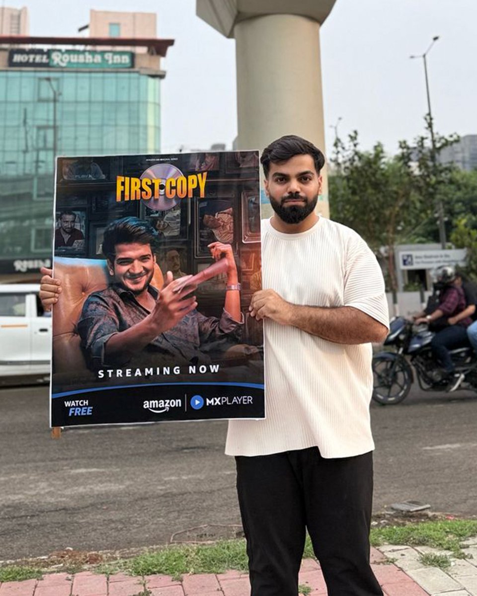 Amazon MX Player (@mxplayer) on Twitter photo bollywood ke first copy superstars promoting the 100% original First Copy.
streaming now only on Amazon MX Player for FREE!
<a href="/munawar0018/">munawar faruqui</a> bollywood ke first copy superstars promoting the 100% original First Copy.
streaming now only on Amazon MX Player for FREE!
<a href="/munawar0018/">munawar faruqui</a>