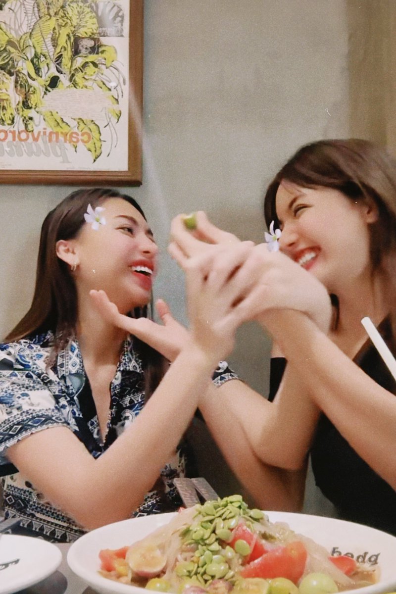 sahyolvr's tweet photo. have a good meal and day ahead naka 💕🫂 kid teung na! 🥹🥹🥹
#กี้พลอย #KeePloy
#คุกกี้ณัฐริกา #พลอยนิตา https://t.co/rRZSq30qGs