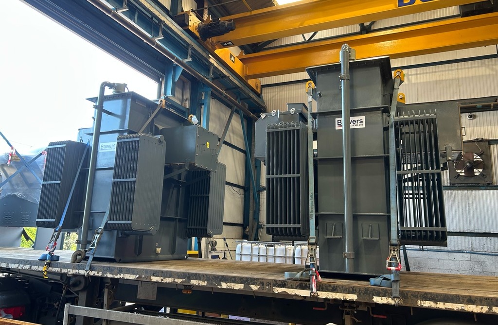 Bowers Electricals (@bowerselec) on Twitter photo Supplying two brand-new 2500kVA and one 500kVA transformer, with accompanying Ring Main Units (RMUs) on behalf of our sister company EPES. ⚡️
✉️ enquires@bowerselec.co.uk
☎️ 01773 531531
🌐 bowerselec.co.uk/contact-us/
#distributiontransformers #transformers #power Supplying two brand-new 2500kVA and one 500kVA transformer, with accompanying Ring Main Units (RMUs) on behalf of our sister company EPES. ⚡️
✉️ enquires@bowerselec.co.uk
☎️ 01773 531531
🌐 bowerselec.co.uk/contact-us/
#distributiontransformers #transformers #power