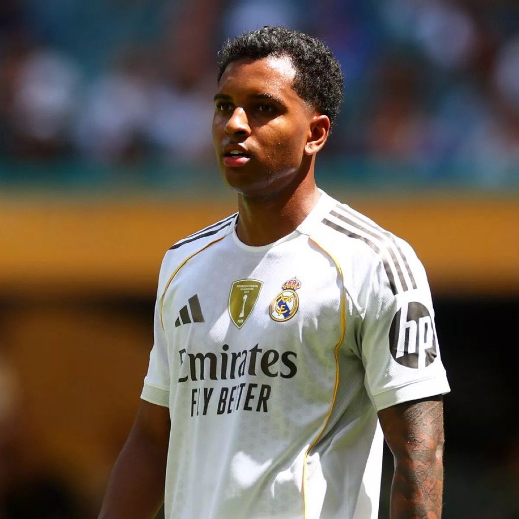 Futball Arsenal (@futball_arsenal) on Twitter photo Rodrygo has 'asked to leave' Real Madrid in a huge boost to Arsenal, according to reports in Spain
<a href="/F365/">Football365</a> Rodrygo has 'asked to leave' Real Madrid in a huge boost to Arsenal, according to reports in Spain
<a href="/F365/">Football365</a>