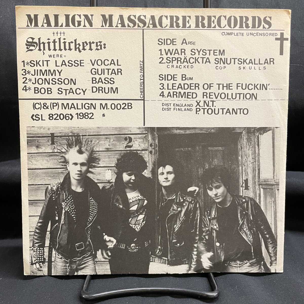 diskunion_dns's tweet photo. 【PUNK中古レコード】
⚔️⛓️80's SWEDISH HARDCORE"#SHITLICKERS"⛓️⚔️
83年REPRESS盤🏆
WHITE LABEL,BLACK×WHITE SLEEVE🐱💟☮️

外装　B/EX-
盤質　B/EX-

●SHITLICKERS/SHIT LICKER'S EP!!(SL8206) 

#du名古屋PUNK https://t.co/Q58mVC8dwN