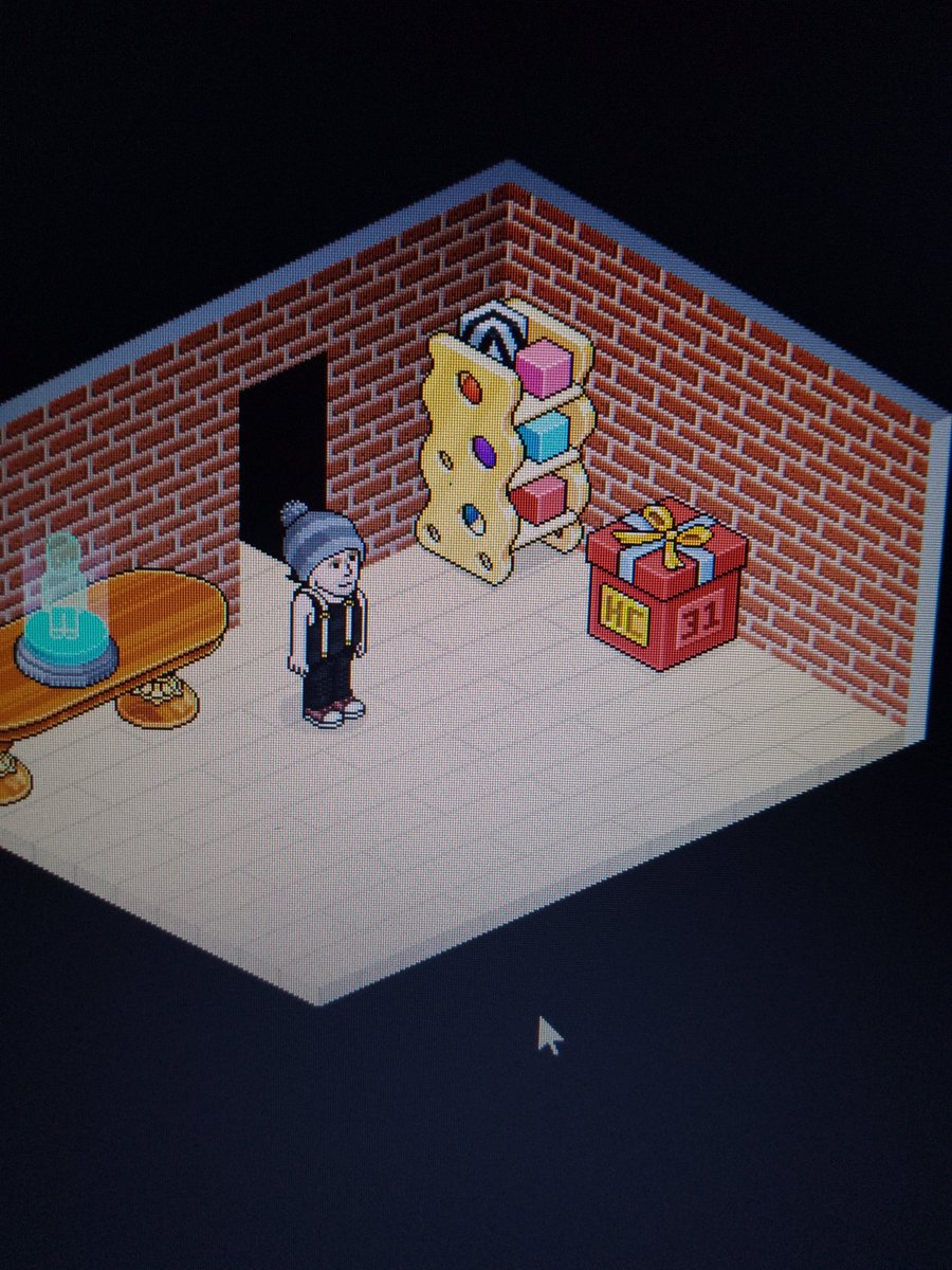 Sorteo Hábito 
<a href="/ESHabbo/">Habbo ES/MX</a> <a href="/Habbo/">Habbo</a> 
Compartan 
1.- 2Cajas Hc
2.- Lingo
3.- HC
Dinámica llegar 1000 seguidores 
Los Leo.