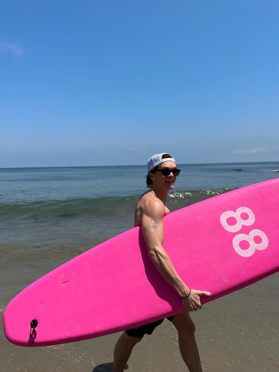 favmaluke's tweet image. via lukebaines Instagram