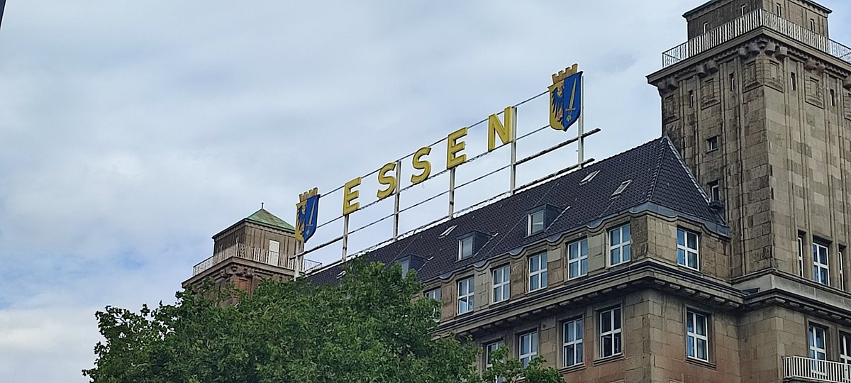 pixelgirly96's tweet photo. Heute in Essen unterwegs ☺️ https://t.co/9FrFOYBYFV