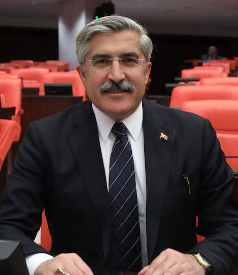 Ak Parti Genel Başkan Yardımcısı, Hatay Milletvekili Sayın <a href="/HuseyinYayman/">Hüseyin Yayman🇹🇷</a>  Bey’e geçirmiş olduğu operasyon dolayısıyla geçmiş olsun dileklerimi iletiyor, yüce rabbimden acil şifalar diliyorum.