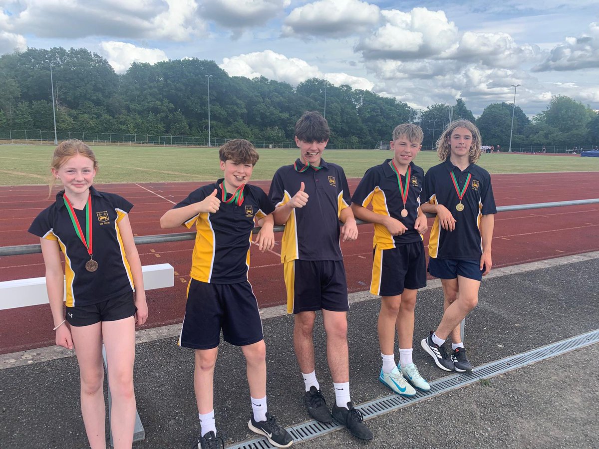 Excellent day at the Yr 8 County Championships... Here are our medalists #💙💛