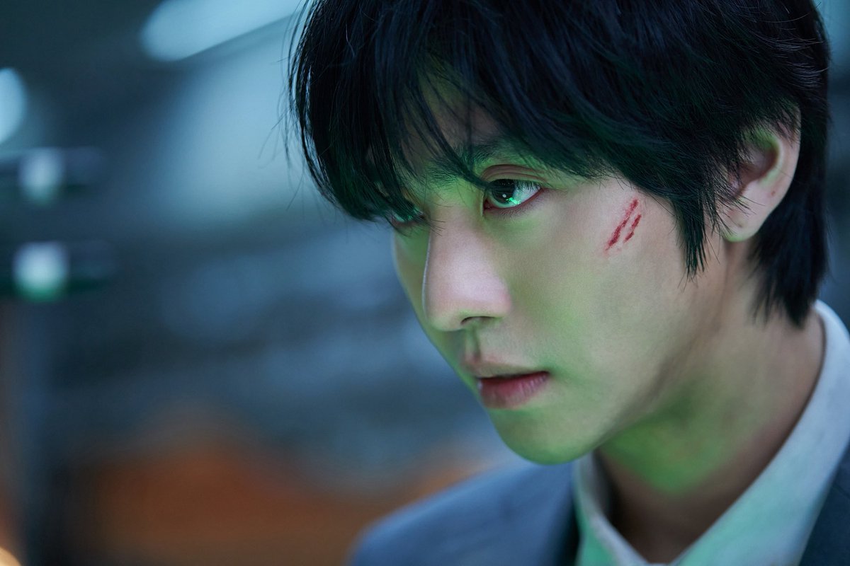 이번달 아침, 정신 번쩍! 심장 찌릿! 하게 
해준 누구도 감당 못할 우리 독자 압도적 
눈빛 ✨  
올 7월 23일! 스케일 쩌는 액션 보여준다!! ⚔️
개큰기대 🥹